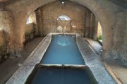 Lo storico lavatoio nel borgo
vecchio di Mazzano Romano
(6078 bytes)